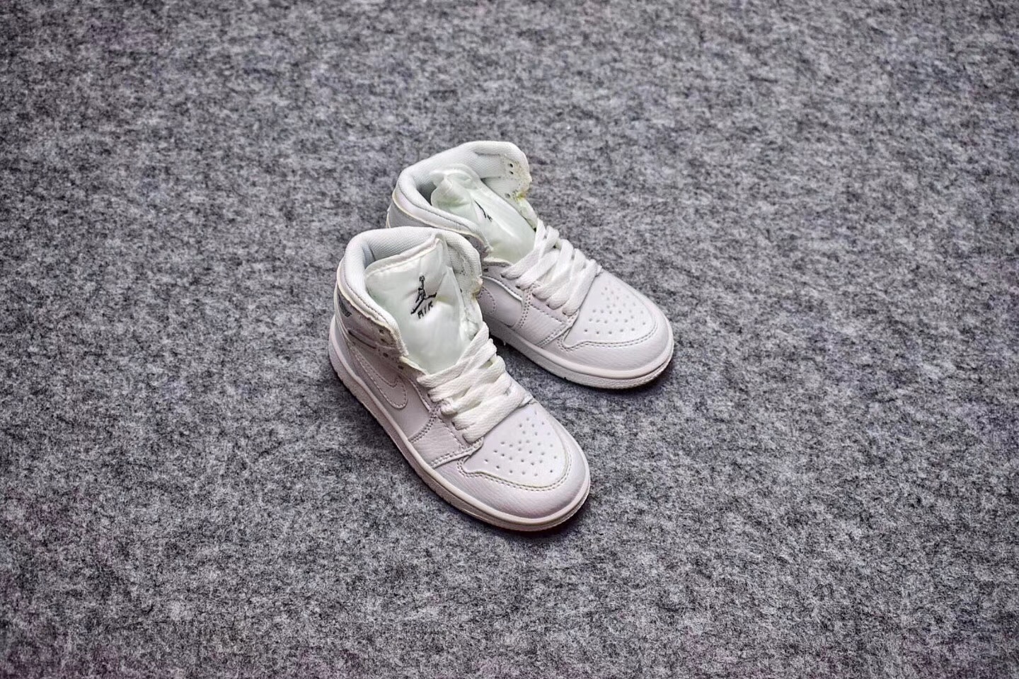 Air Jordan 1 All White Shoes For Kids